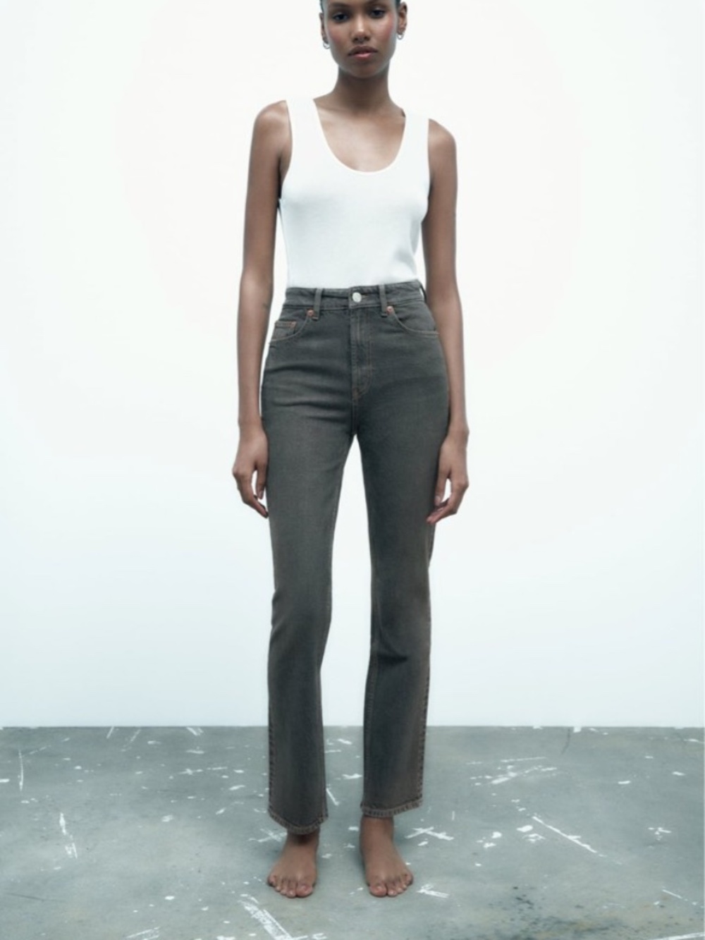 ZARA STOVE PIPE TRF JEANS